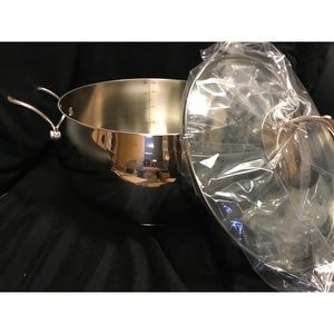 Brand new Tupperware Chef Series 8 quart Stock Pot